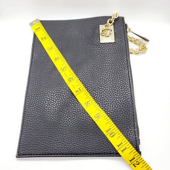 Sondra Roberts Black Squared Faux Pebbled Leather Gold Chain Detail Wristlet Bag - Picture 8 of 9